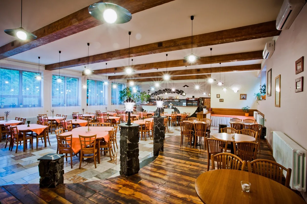 Salle du restaurant Ô RESTO à Saint-Paul